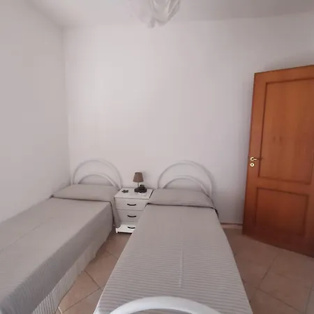 Mare 4 شقة
